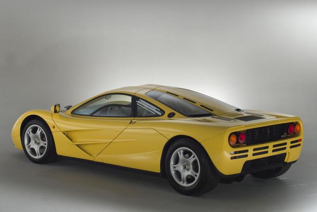 Une mclaren f1 n affichant que 239 km est a vendre 