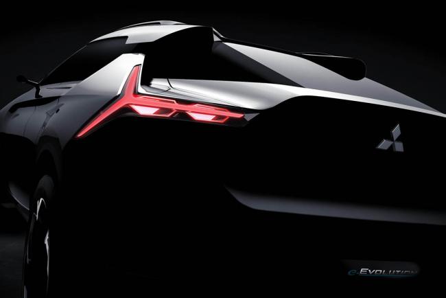 Mitsubishi e evolution concept trois moteurs electriques pour le suv sportif 