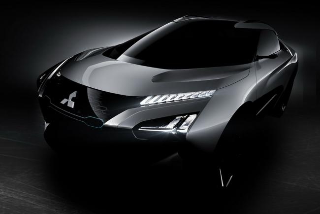 Mitsubishi e evolution concept trois moteurs electriques pour le suv sportif 