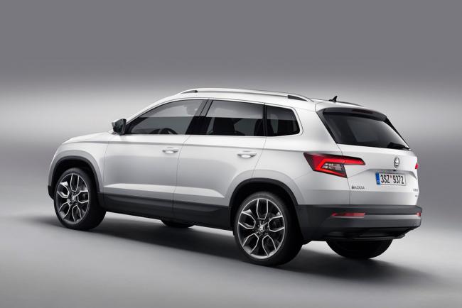 Skoda karoq rs et sportline en approche 