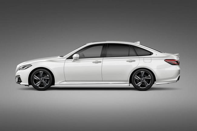 Toyota crown concept la 15e generation annoncee a tokyo 