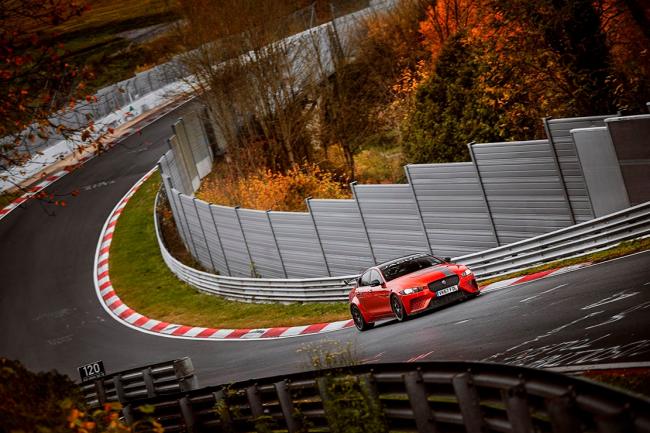 Jaguar xe sv project 8 record des berlines sur la nordschleife 