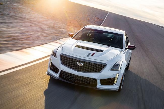 Cadillac ats v et cts v championship edition pour feter la victoire 