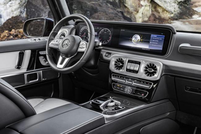 Le prochain mercedes classe g montre son interieur 