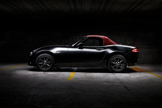 Mazda mx 5 cherry top tout pour le look 