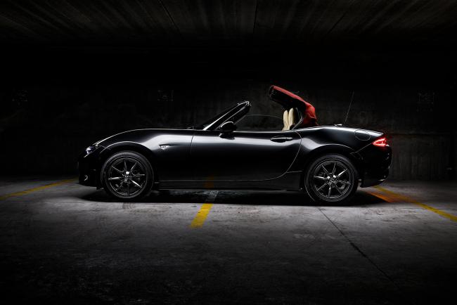 Mazda mx 5 cherry top tout pour le look 