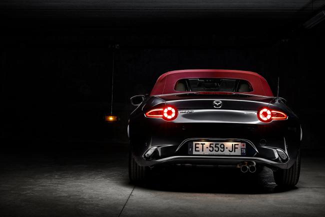 Mazda mx 5 cherry top tout pour le look 