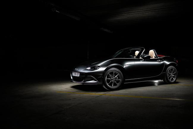 Mazda mx 5 cherry top tout pour le look 