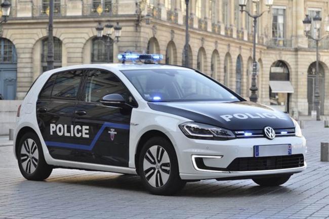 Volkswagen e-Golf pour la police : vous avez le droit de garder le silence !