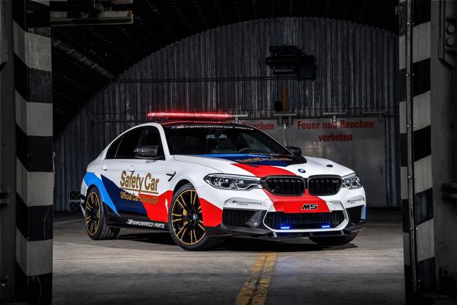 Bmw m5 s engage pour securiser les manches de motogp 