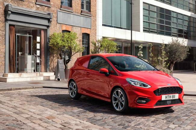 Ford fiesta van un utilitaire connecte et urbain 