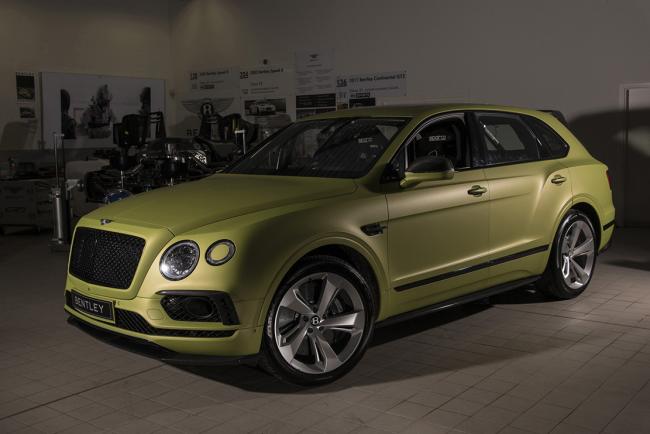 Le bentley bentayga vise un record a pike peak 