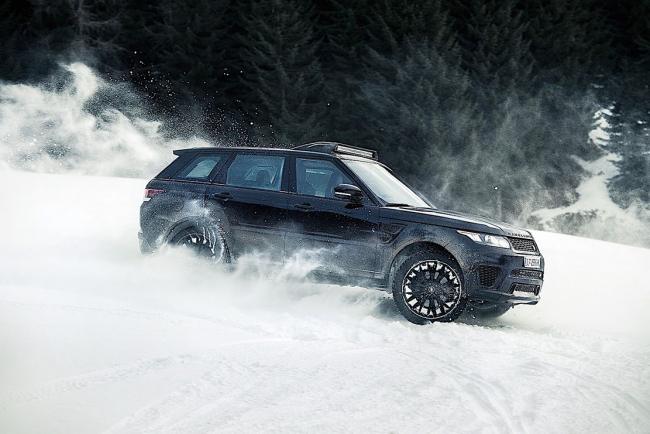 Jaguar installe le musee 007 elements a 3 050 metres d altitude 