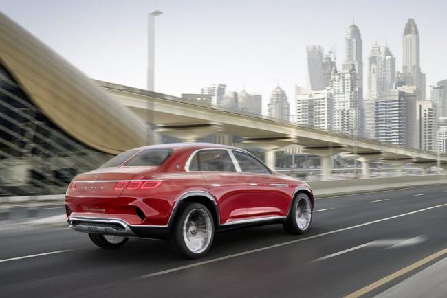 Le mercedes maybach ultimate luxury prend la fuite 