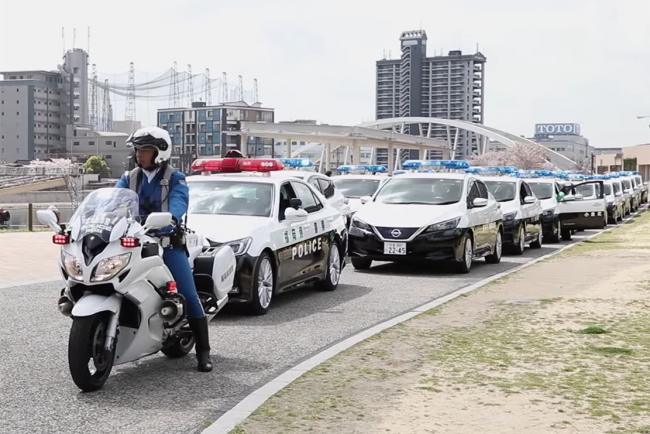 La police japonaise s equipe de nissan leaf 