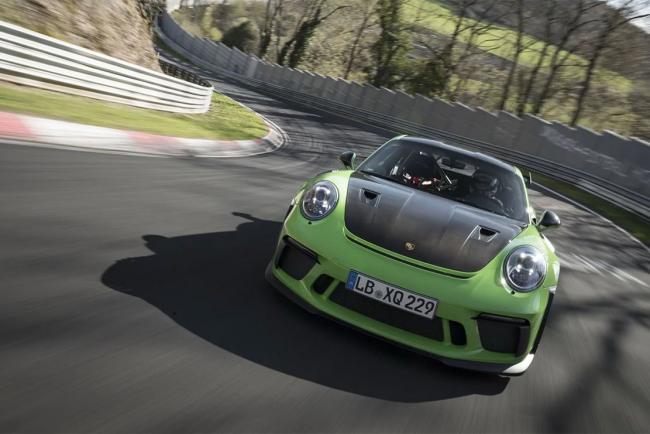 Porsche 911 gt3 rs 6 56 minutes sur le nurburgring 