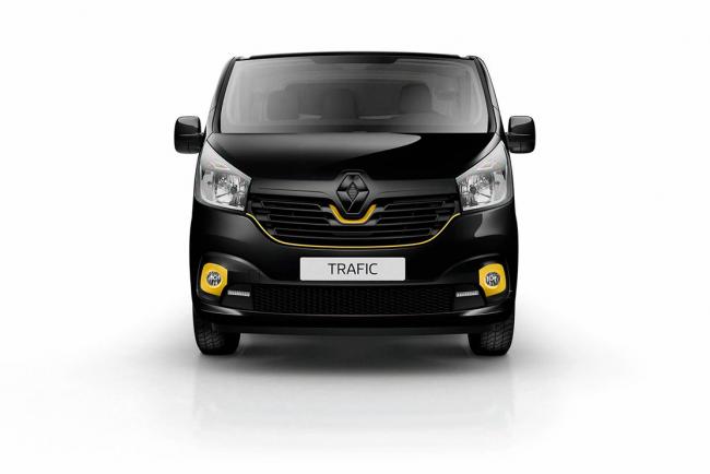 Renault trafic formula edition l utilitaire aux couleurs de la formule 1 