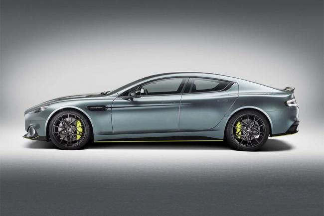 Aston martin rapide amr elle enfile le survetement 