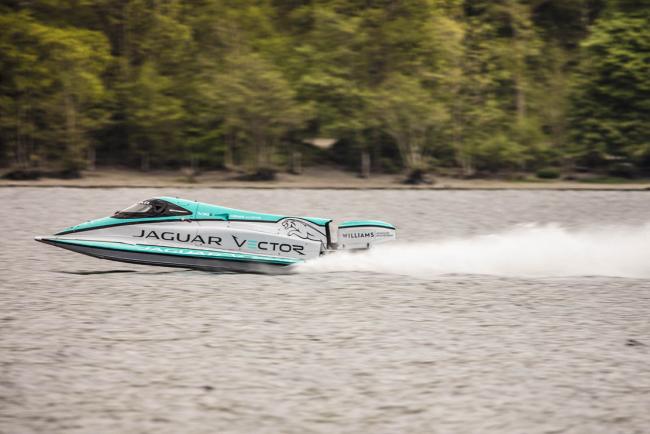 Jaguar vector v20e un record de vitesse sur l eau en tout electrique 