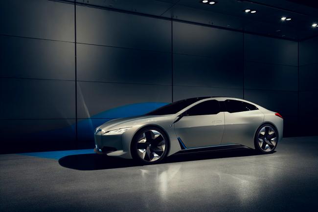 BMW a confirmé la i4 pour 2021