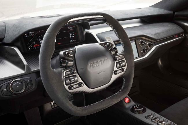 Ford gt carbon le carbone est omnipresent 