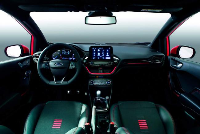 La ford fiesta st line soffre une edition rouge et noir 