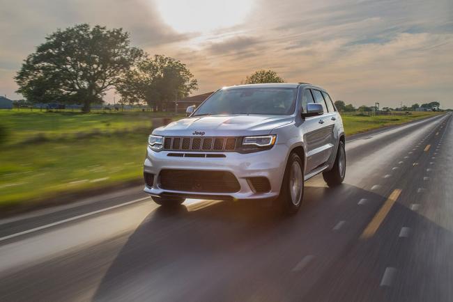 Hennessey hpe1200 un grand cherokee plus rapide que la mclaren senne 