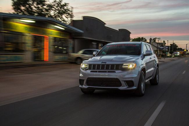 Hennessey hpe1200 un grand cherokee plus rapide que la mclaren senne 