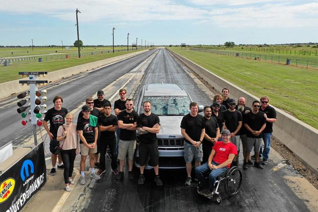 Hennessey hpe1200 un grand cherokee plus rapide que la mclaren senne 