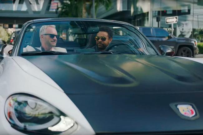 Shaggy et Sting roulent pour Abarth