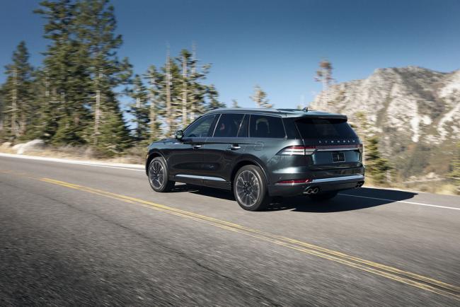 Lincoln aviator pour contrer les references europeennes 