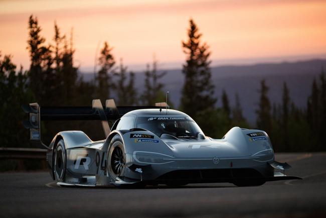 Volkswagen i d r pikes peak des forces dignes de l aeronautique 