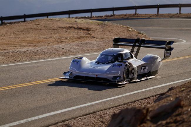 Volkswagen i d r pikes peak des forces dignes de l aeronautique 