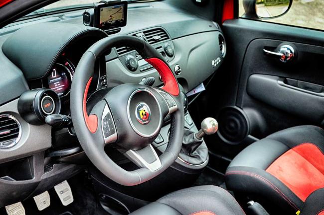 Interieur_Abarth-595-Competizione_21