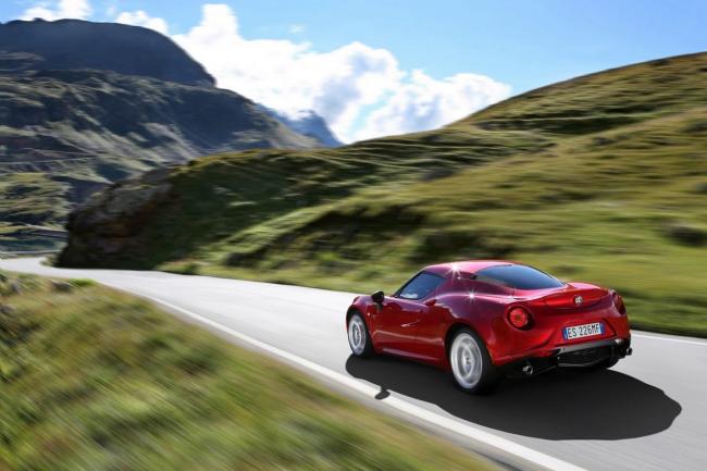 Exterieur_Alfa-Romeo-4C-2014_5