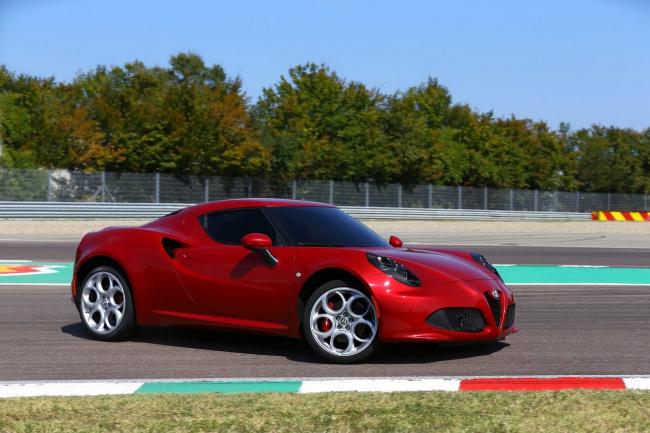 Exterieur_Alfa-Romeo-4C-2014_17