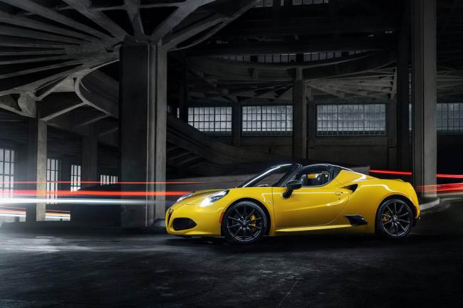 Exterieur_Alfa-Romeo-4C-Spider-2015_24