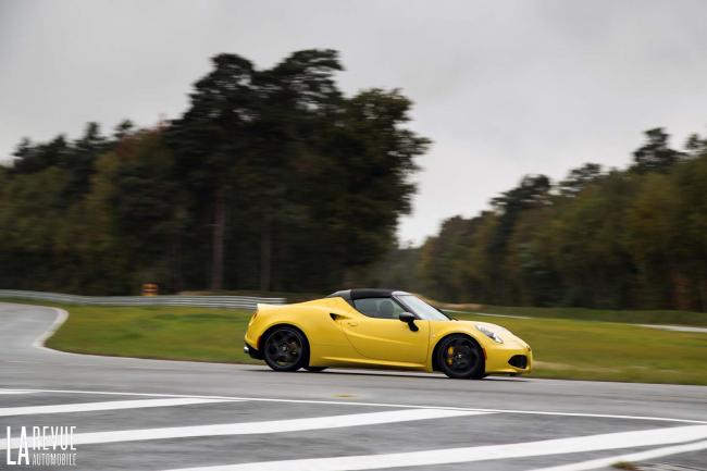 Exterieur_Alfa-Romeo-4C-Spider-2016_0