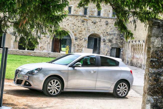 Exterieur_Alfa-Romeo-Giulietta-2.0L-jtd-2014_7