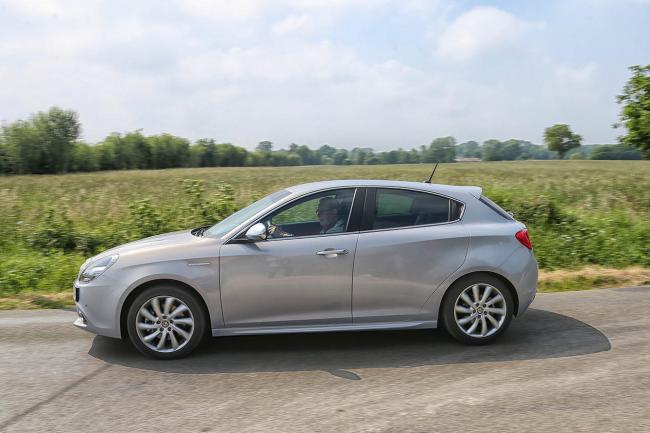 Exterieur_Alfa-Romeo-Giulietta-2.0L-jtd-2014_21