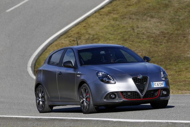 Exterieur_Alfa-Romeo-Giulietta-2016_21