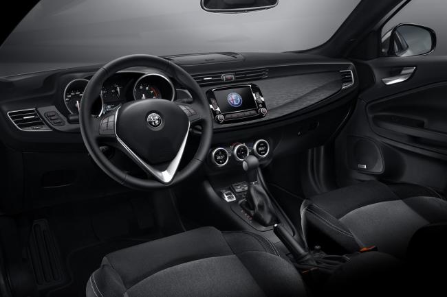 Interieur_Alfa-Romeo-Giulietta-2016_22