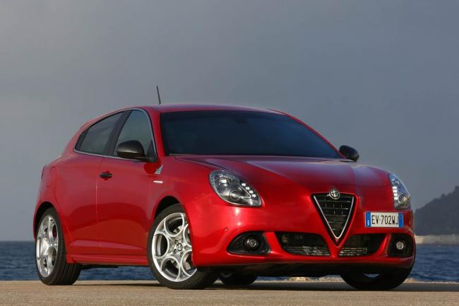 Exterieur_Alfa-Romeo-Giulietta-Quadrifoglio-Verde-2014_5