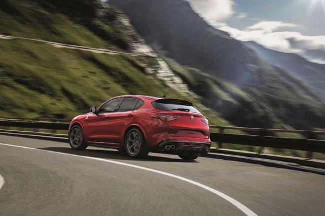 Exterieur_Alfa-Romeo-Stelvio-Quadrifoglio_9