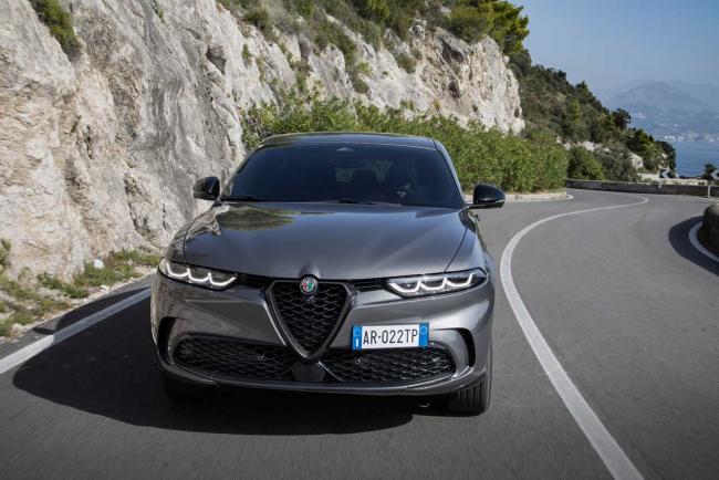 Exterieur_alfa-romeo-tonale-hybride-rechargeable-q4_15