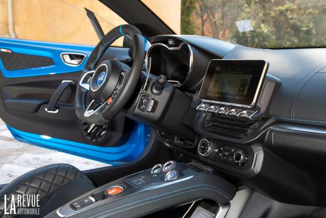 Interieur_Alpine-A110-Essai_43