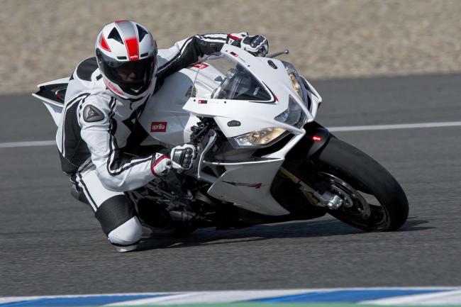 Exterieur_Aprilia-RSV4-R-APRC_16