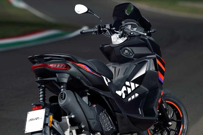 Aprilia SR GT Replica : Le scooter Racing Urbain