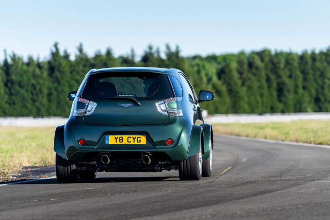 Exterieur_Aston-Martin-Cygnet-V8_5