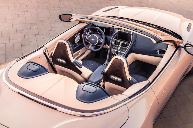 Interieur_Aston-Martin-DB11-Volante_25